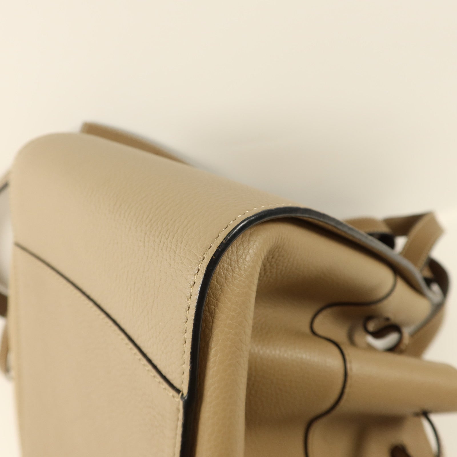 LOEWE 牛皮皮革Hammock金扣手挽肩背兩用袋