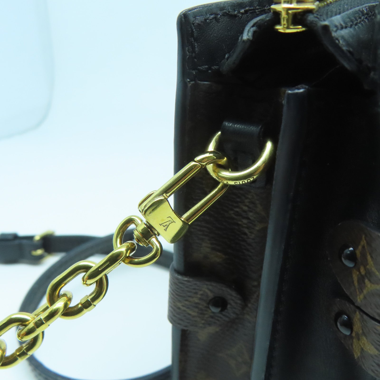 LOUIS VUITTON Monogram Reverse Trunk Clutch金扣肩背袋黑色/啡色