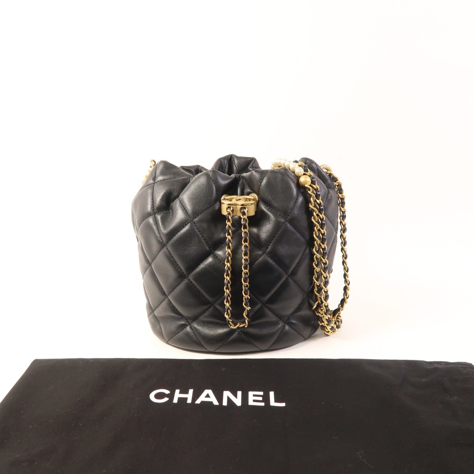 CHANEL 羊皮皮革Bucket Bag金扣鏈帶肩背袋