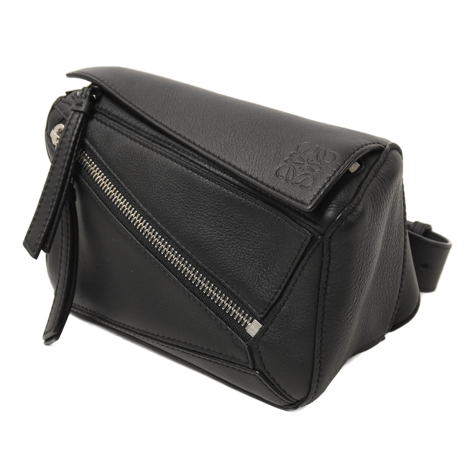 LOEWE 牛皮皮革Small Puzzle BumBag銀扣腰包