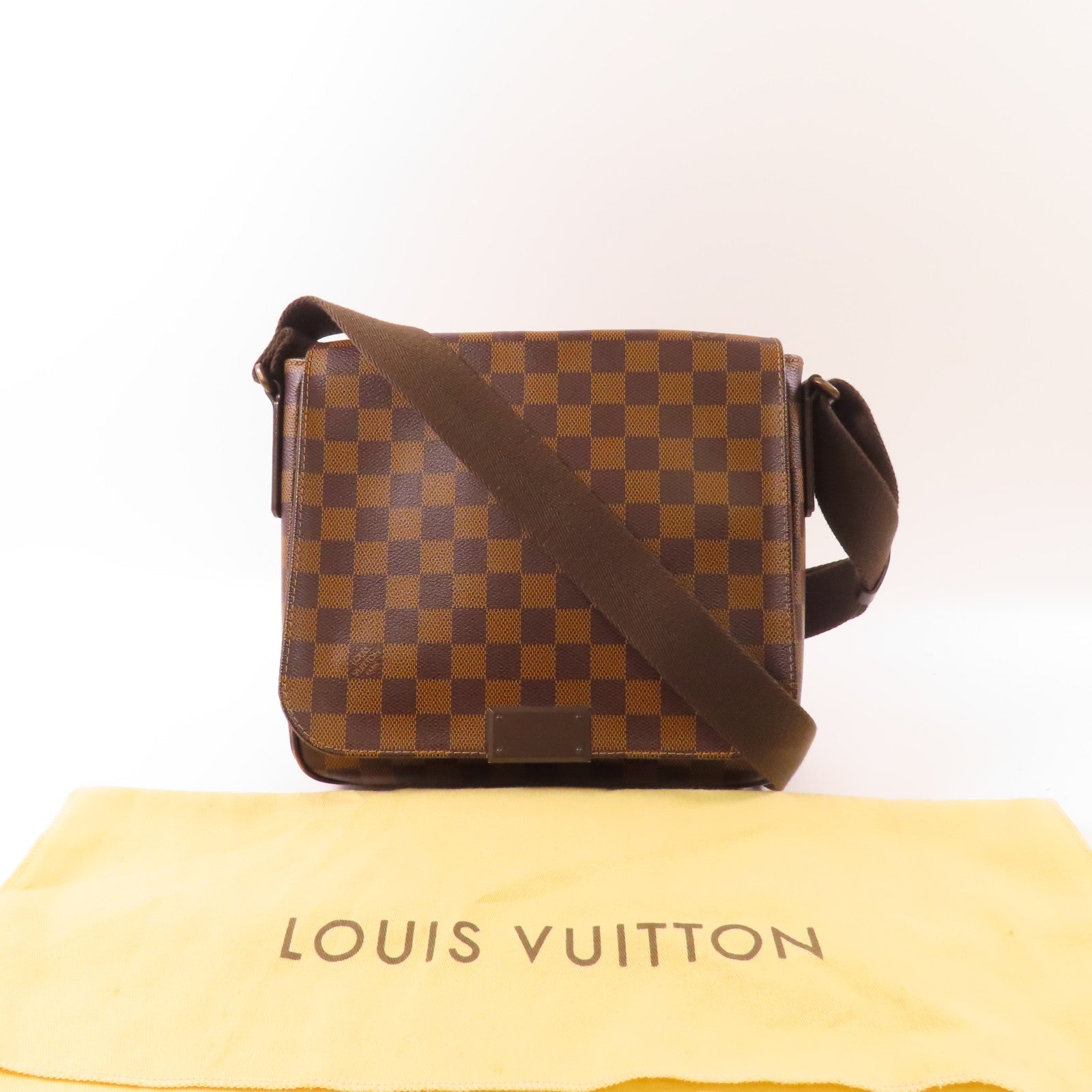 LOUIS VUITTON Damier District PM肩背袋啡色