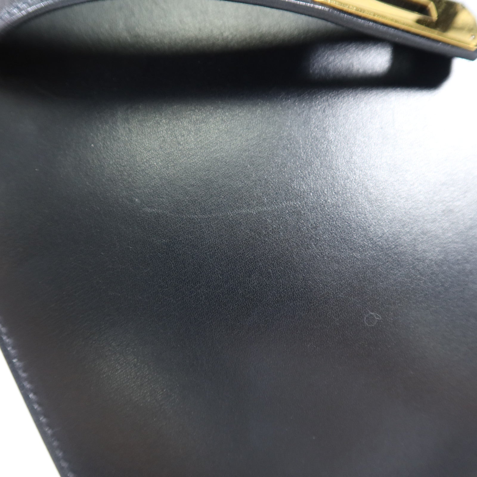 HERMES Box Calf皮革Kelly 32金扣手挽袋Noir