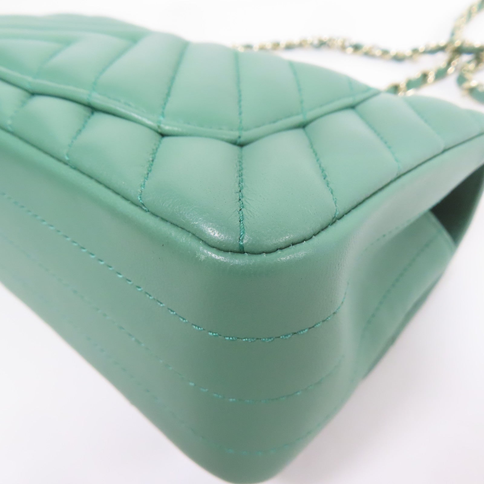 CHANEL 牛皮皮革Shoulder Bag金扣鏈帶肩背袋