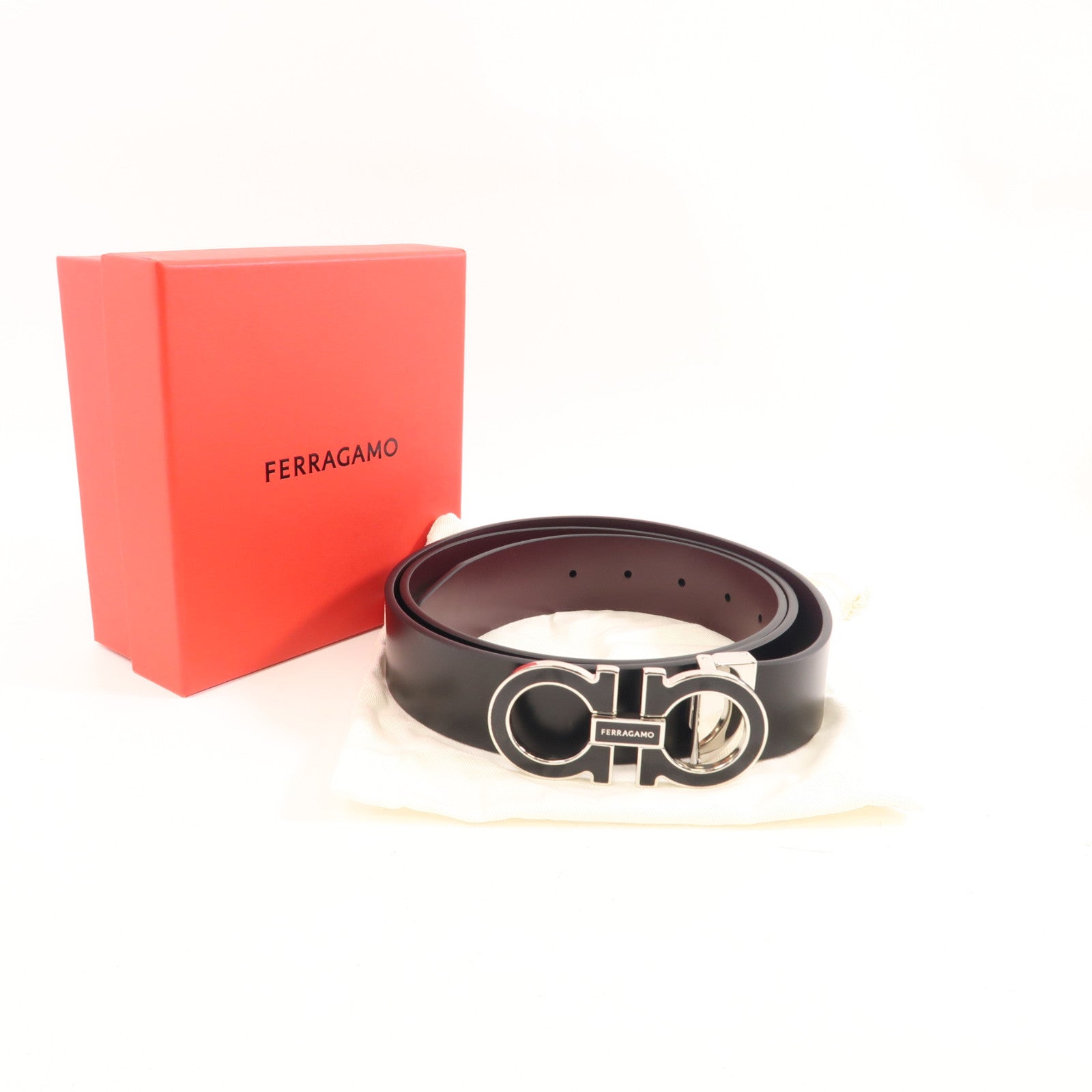 Salvatore Ferragamo 皮革Belt銀扣皮帶黑色/啡色