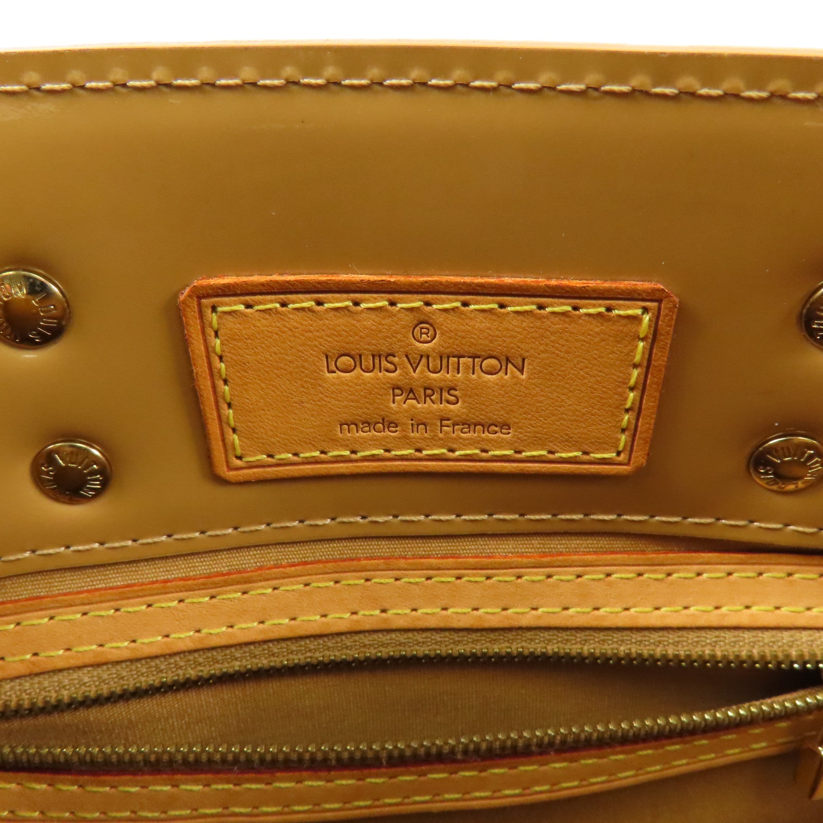 LOUIS VUITTON Vernis Reade PM金扣手挽袋