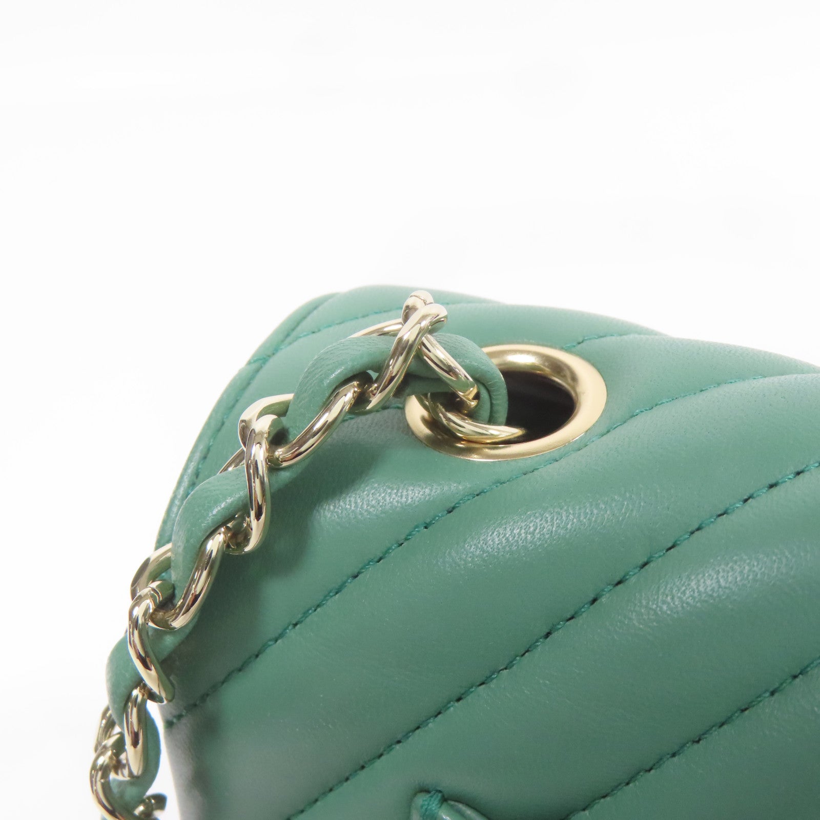 CHANEL 牛皮皮革Shoulder Bag金扣鏈帶肩背袋