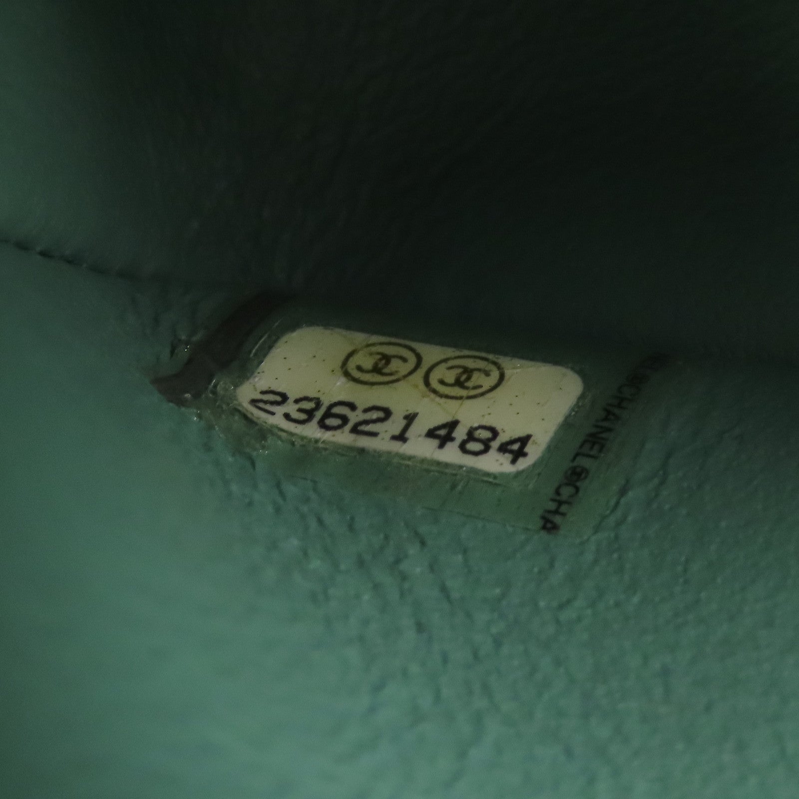 CHANEL 牛皮皮革Shoulder Bag金扣鏈帶肩背袋