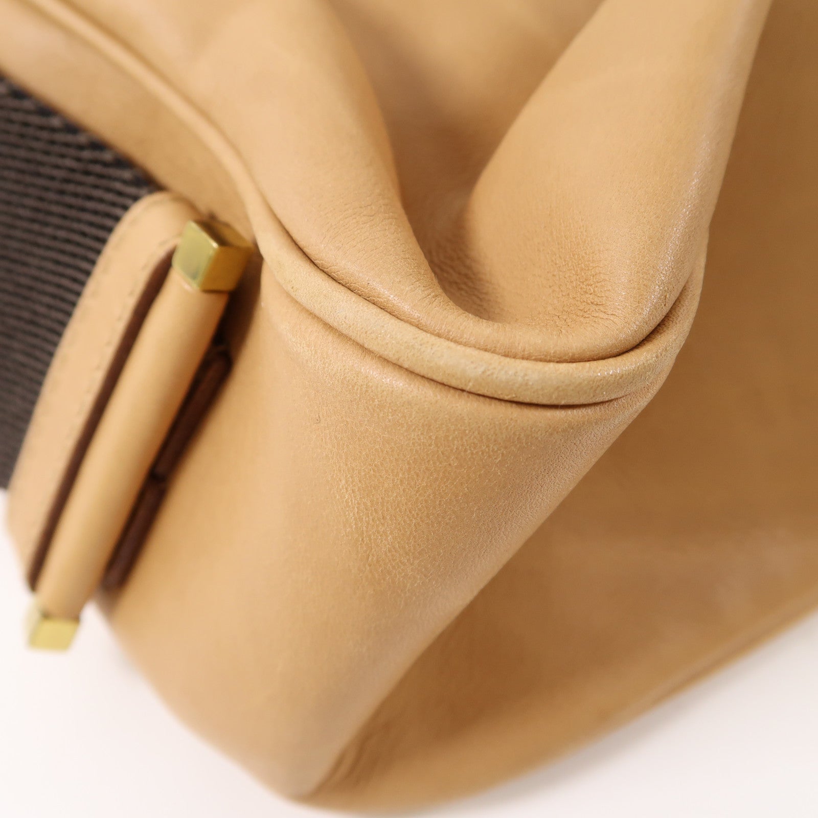 GUCCI 皮革Shoulder Bag金扣肩背袋啡色
