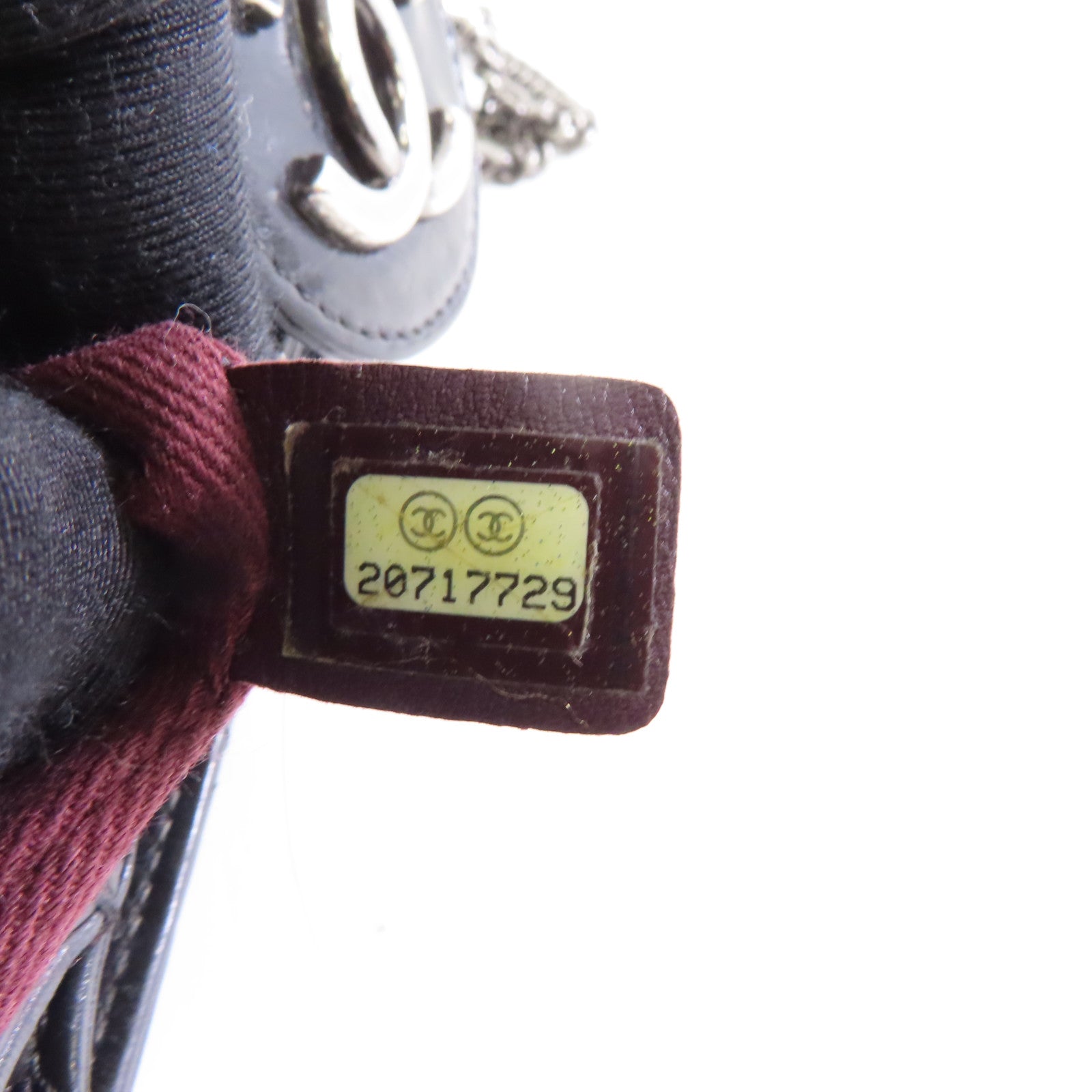 CHANEL 菱格牛皮皮革Chain Shoulder Bag銀扣肩背袋黑色