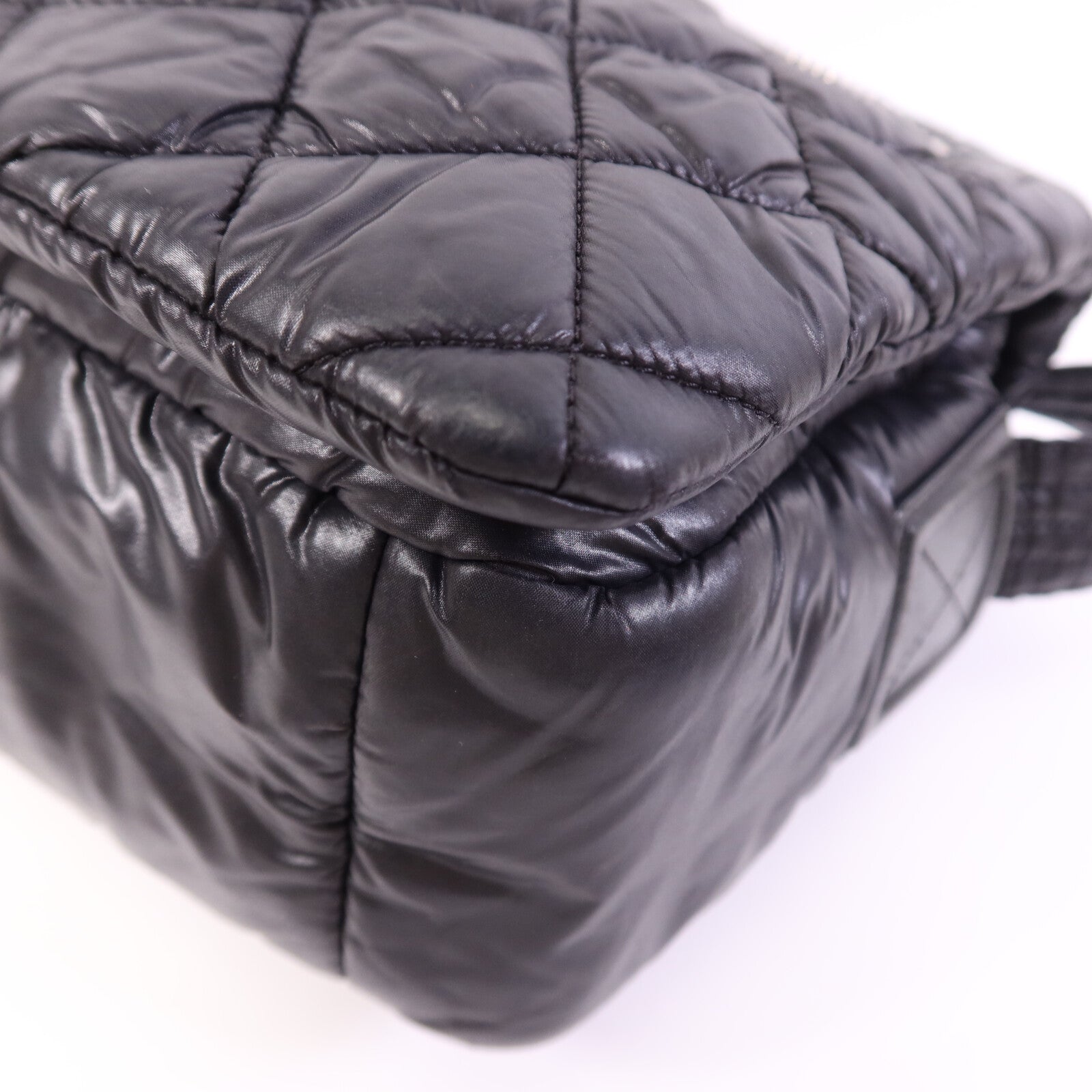 CHANEL 尼龍Coco Cocoon銀扣肩背袋