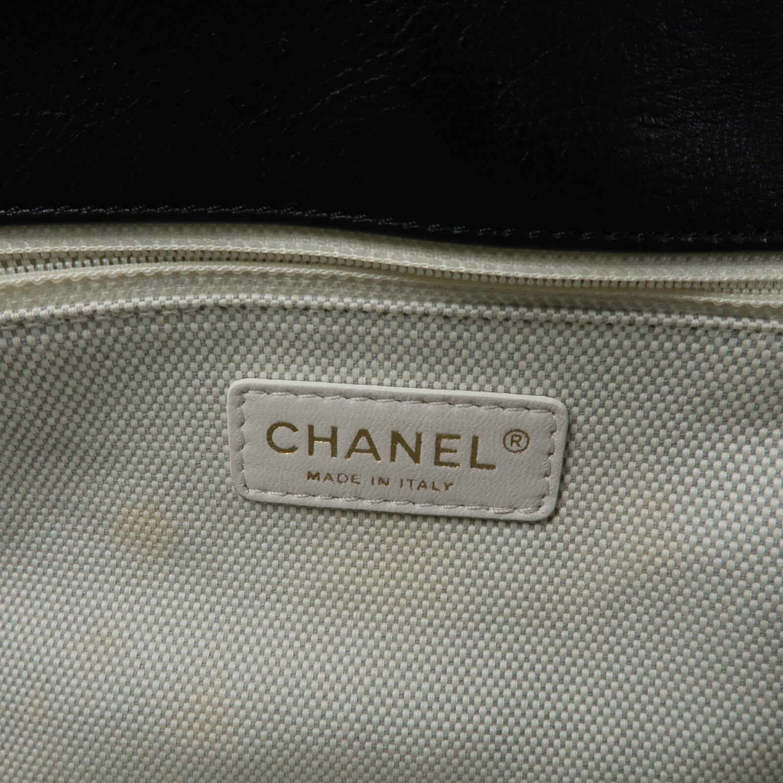 CHANEL 牛皮皮革Chain Shoulder Bag鏈帶肩背袋