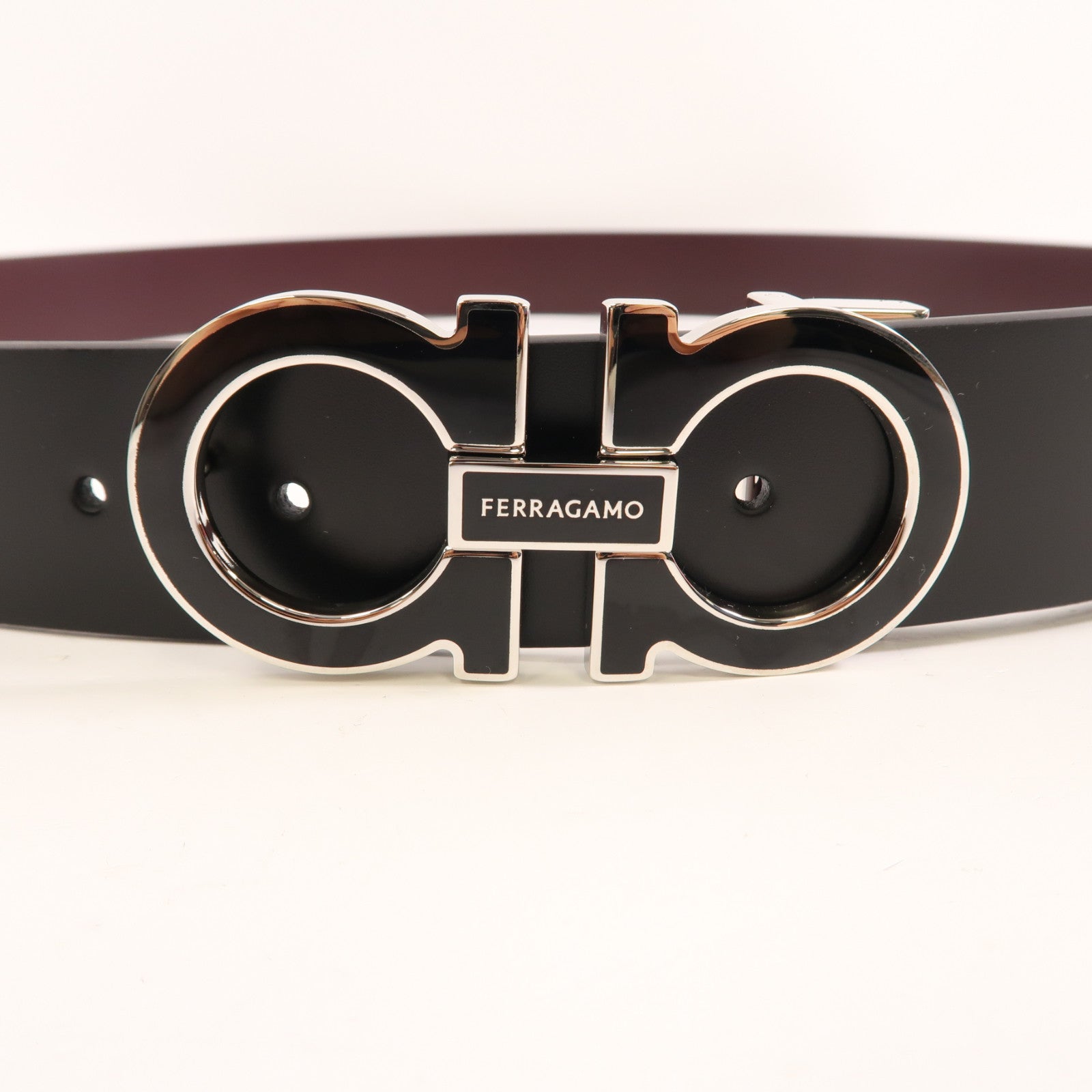 Salvatore Ferragamo 皮革Belt銀扣皮帶黑色/啡色