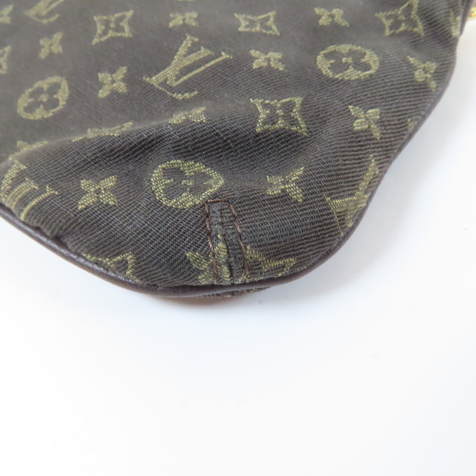 LOUIS VUITTON Monogram Mini Lin Mini Pochette Accessoires金扣手拿包啡色