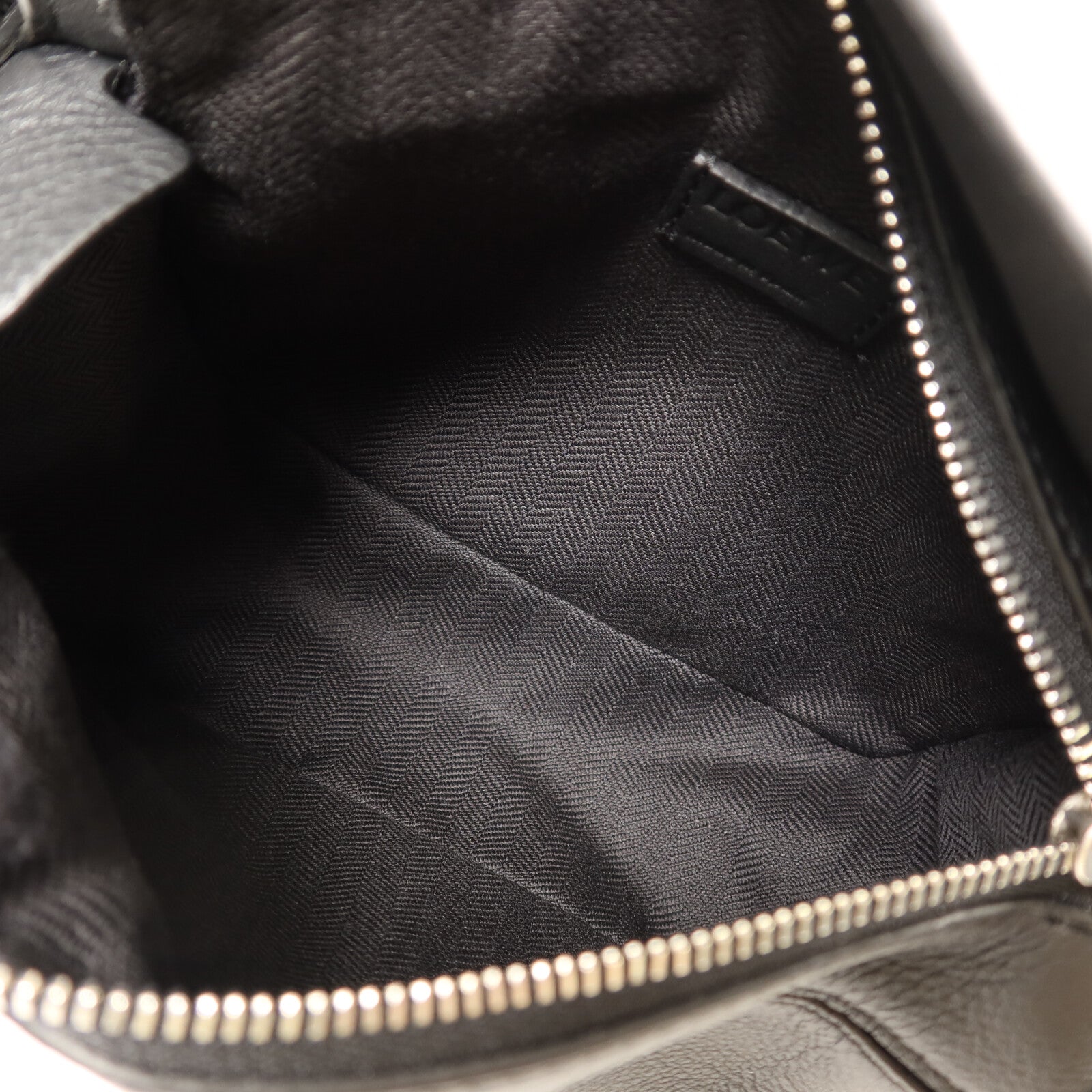 LOEWE 牛皮皮革Small Puzzle BumBag銀扣腰包