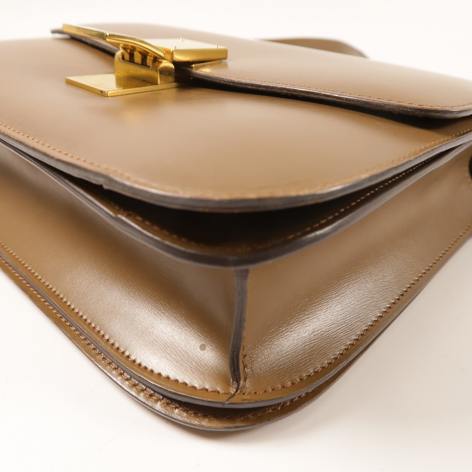 CELINE 牛皮皮革Classic Box金扣肩背袋