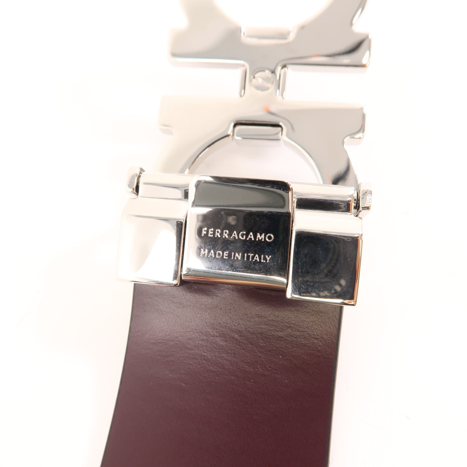 Salvatore Ferragamo 皮革Belt銀扣皮帶黑色/啡色