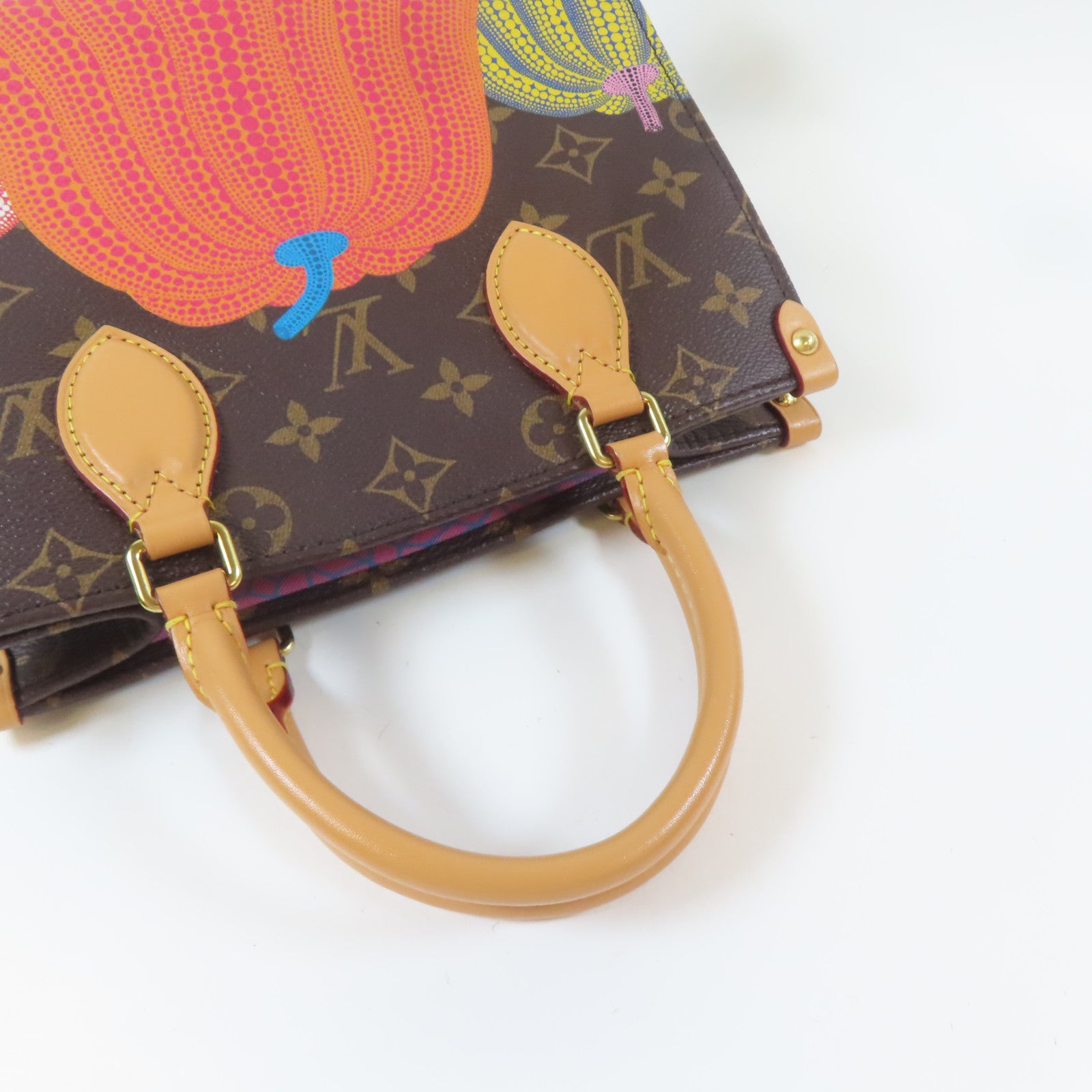 LOUIS VUITTON Monogram LV X YK On The Go PM金扣手挽肩背兩用袋啡色