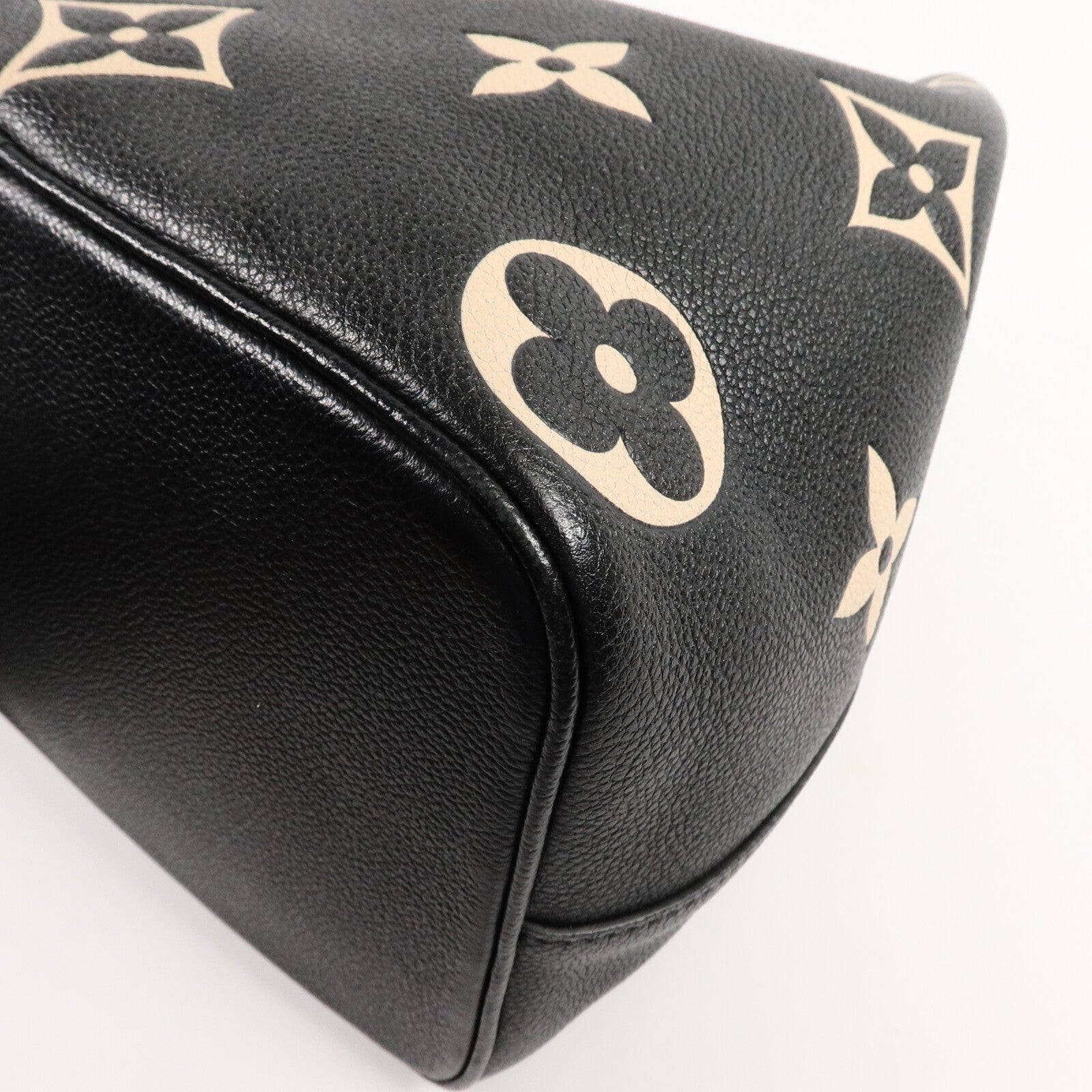 LOUIS VUITTON Monogram Empreinte Bicolor Neo Noe MM金扣手挽肩背兩用袋