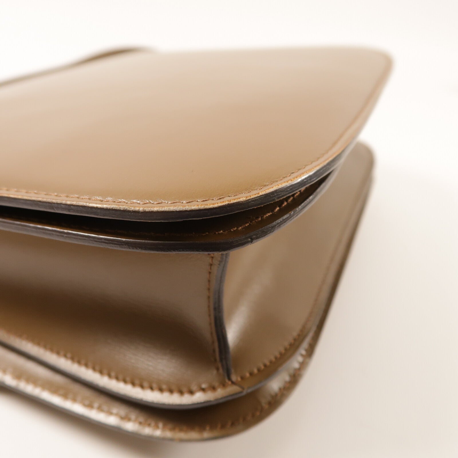 CELINE 牛皮皮革Classic Box金扣肩背袋