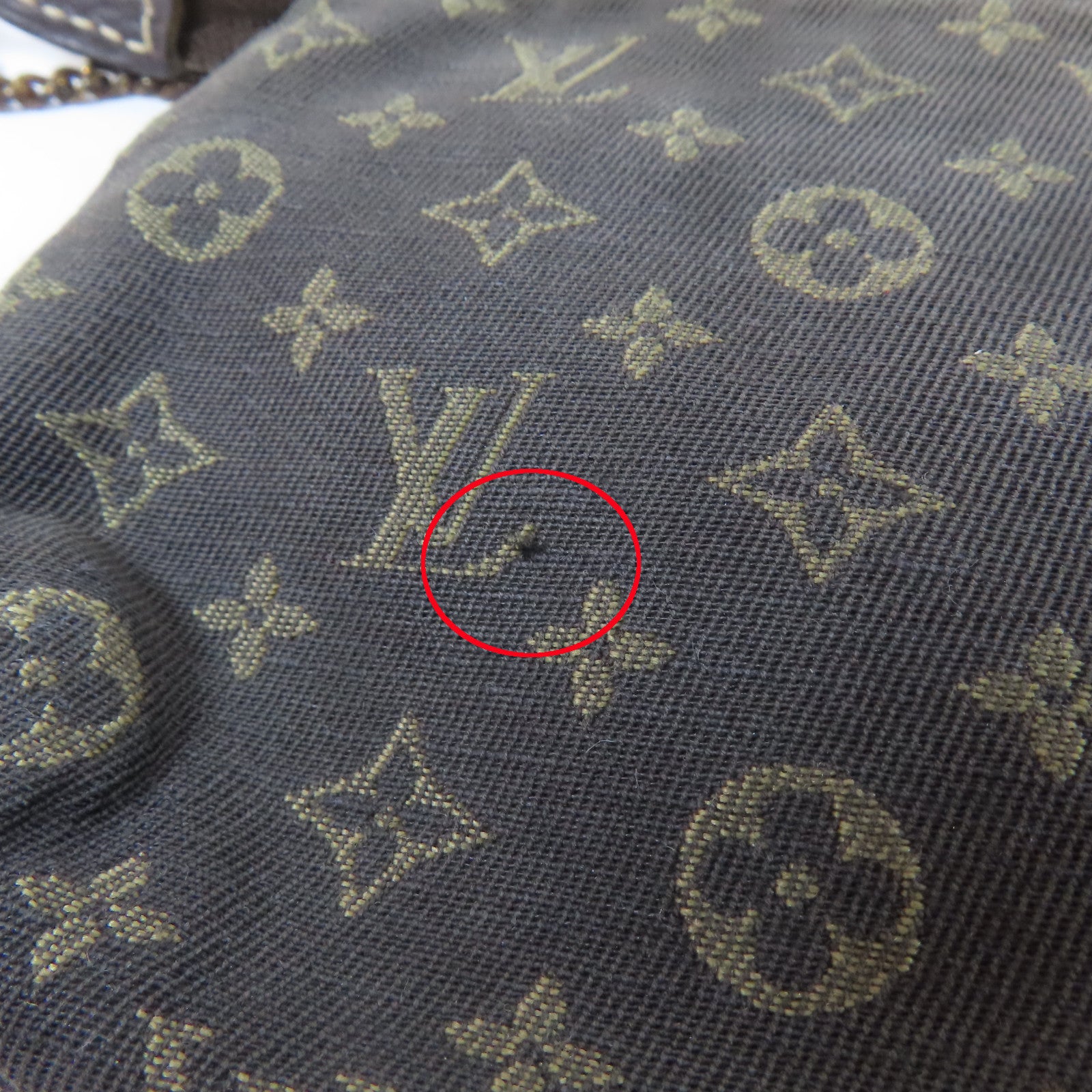 LOUIS VUITTON Monogram Mini Lin Mini Pochette Accessoires金扣手拿包啡色