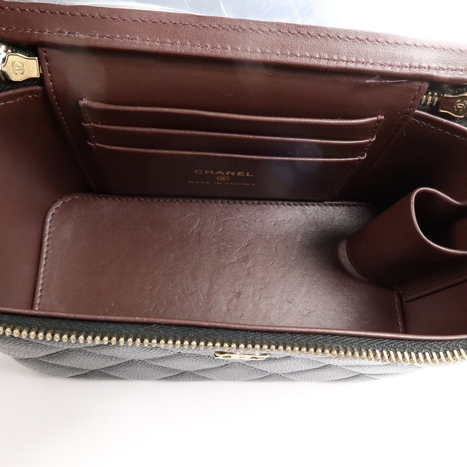 CHANEL 牛皮皮革Vanity Case鏈帶肩背袋