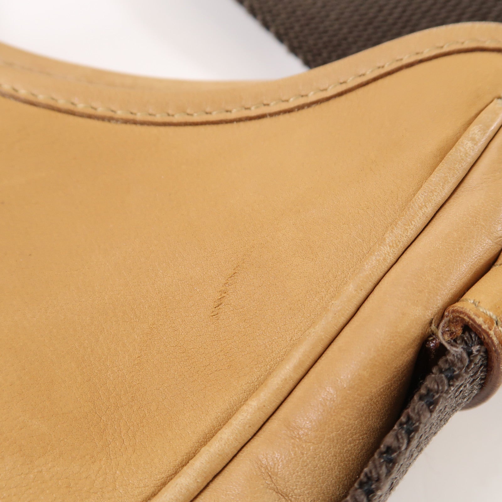 GUCCI 皮革Shoulder Bag金扣肩背袋啡色
