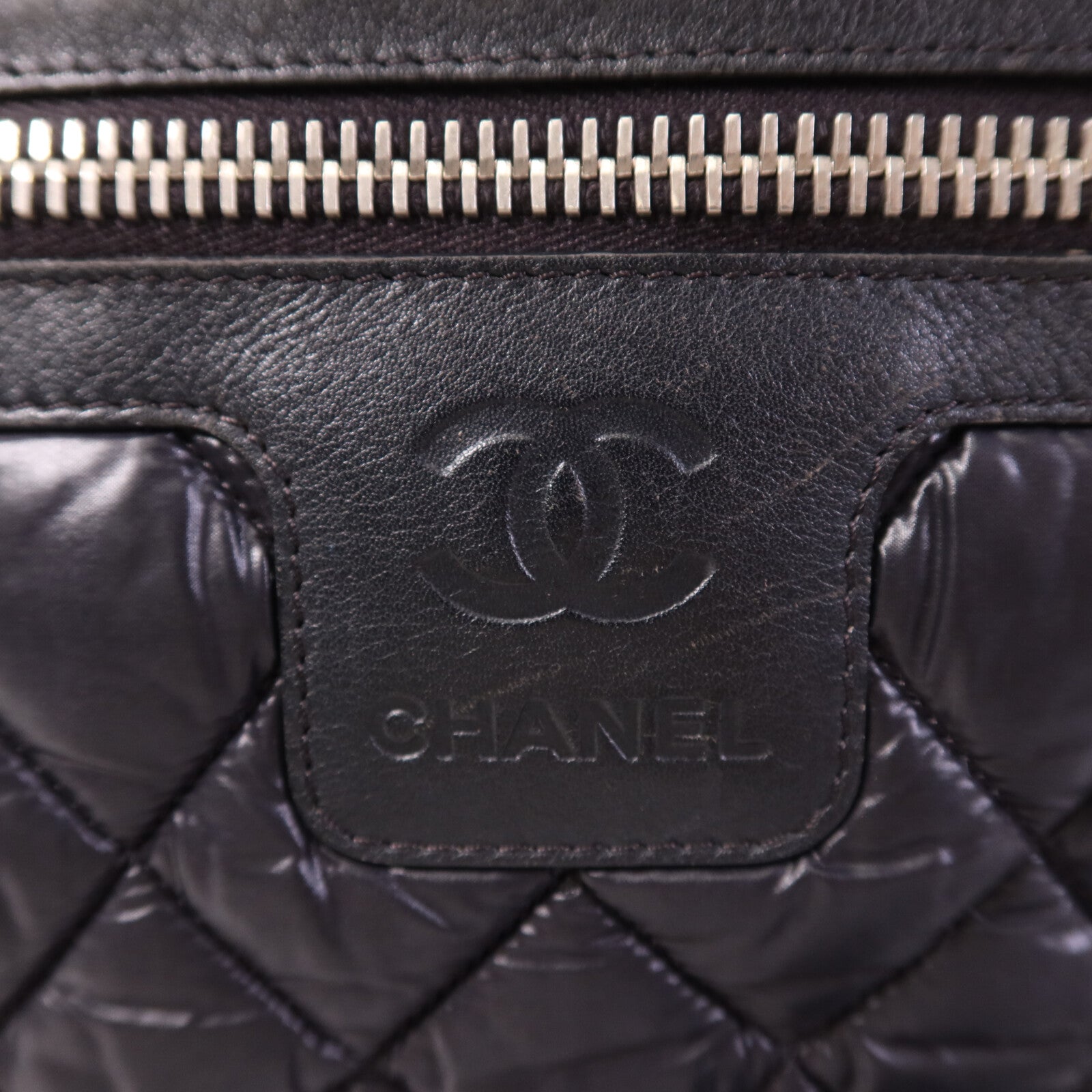 CHANEL 尼龍Coco Cocoon銀扣肩背袋