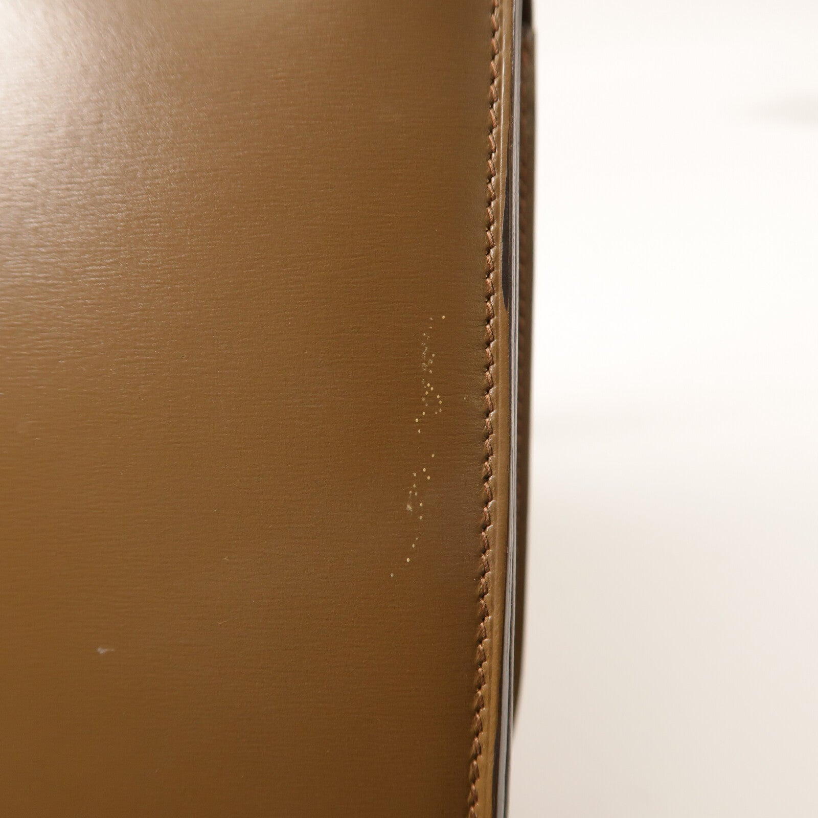 CELINE 牛皮皮革Classic Box金扣肩背袋