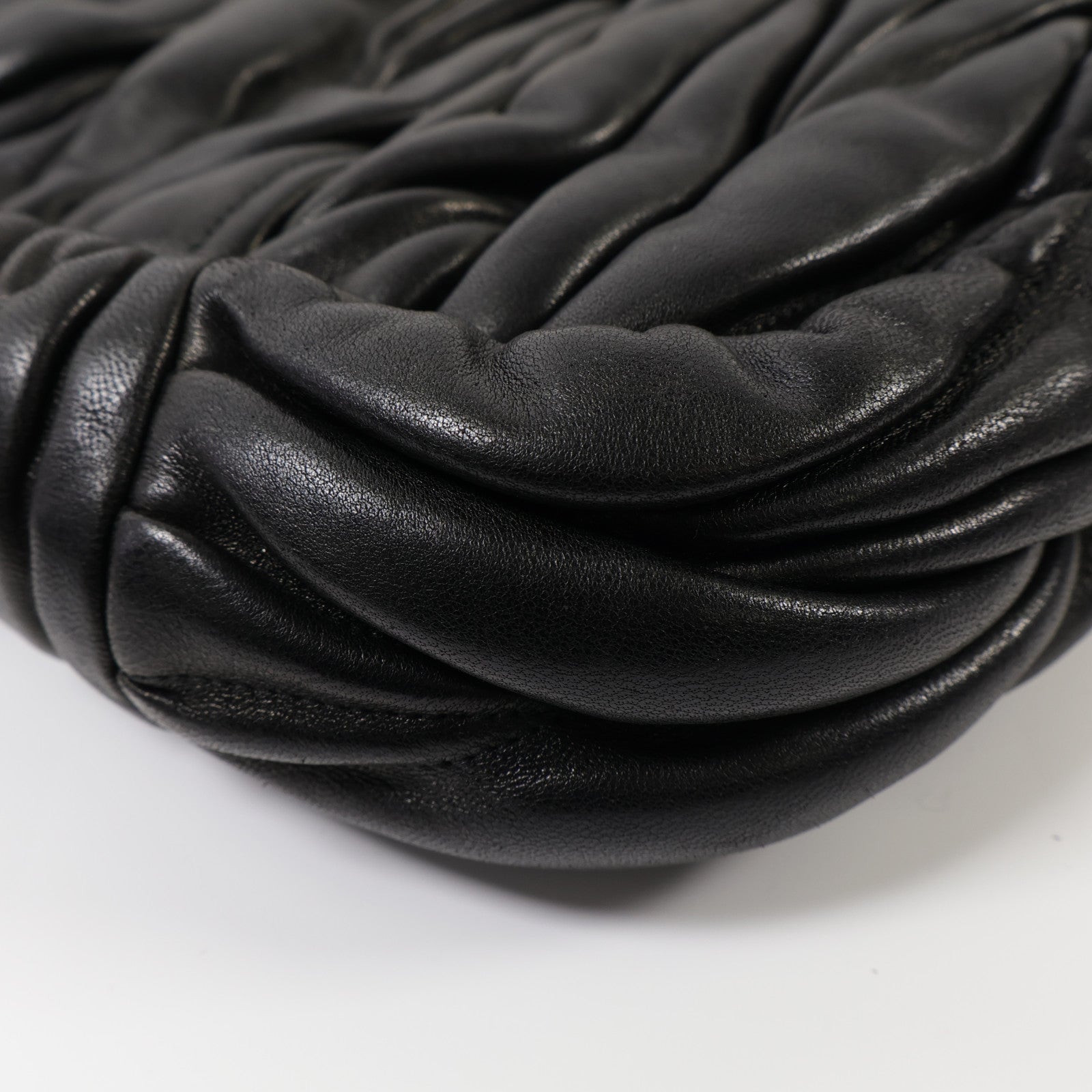 Miu Miu 羊皮皮革Tote Bag金扣手挽袋