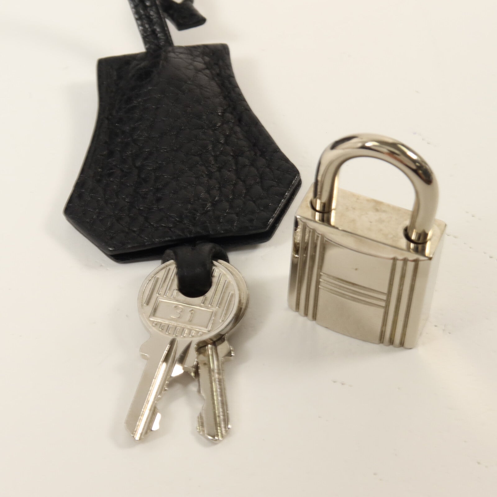 HERMES Clemence皮革Bolide 31手挽袋Noir