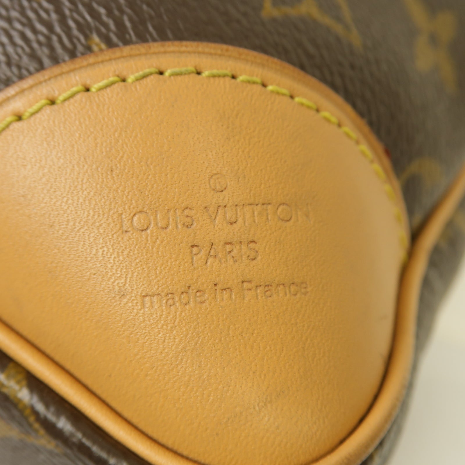 LOUIS VUITTON Monogram Odeon金扣肩背袋棕色