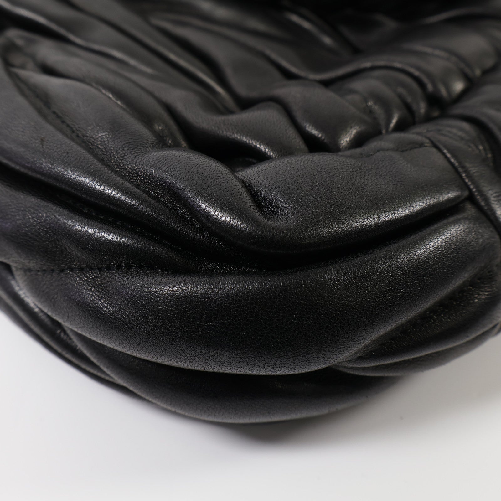 Miu Miu 羊皮皮革Tote Bag金扣手挽袋