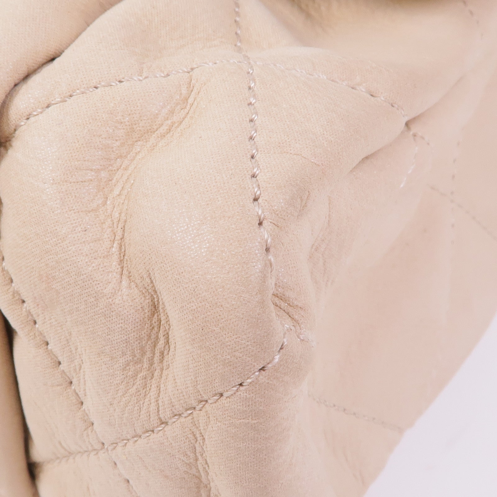 CHANEL 牛皮皮革Flap Bag金扣鏈帶肩背袋