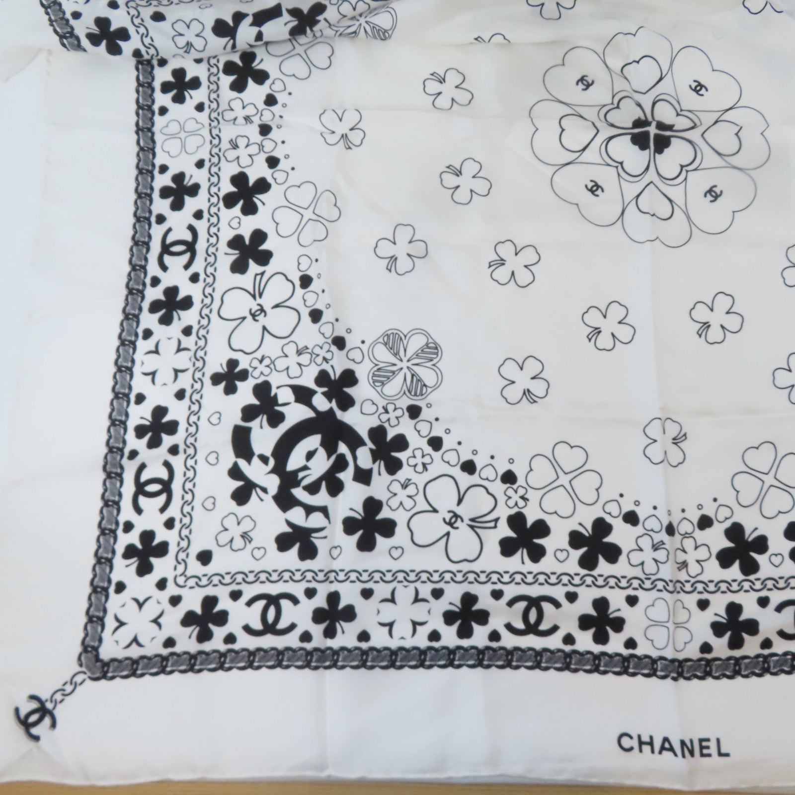 CHANEL 絲質Scarf絲巾白色/黑色