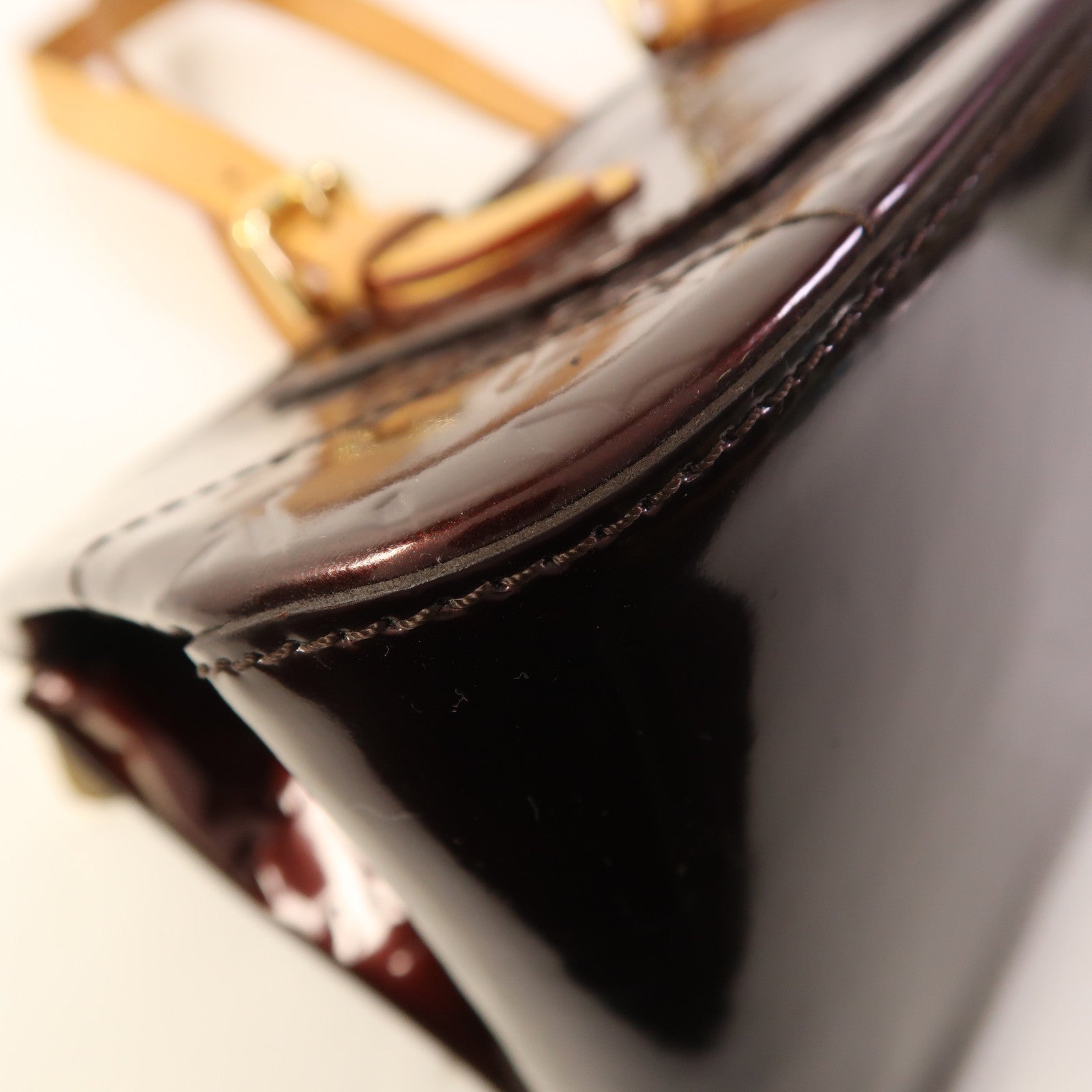 LOUIS VUITTON Vernis Rosewood Avenue金扣肩背袋