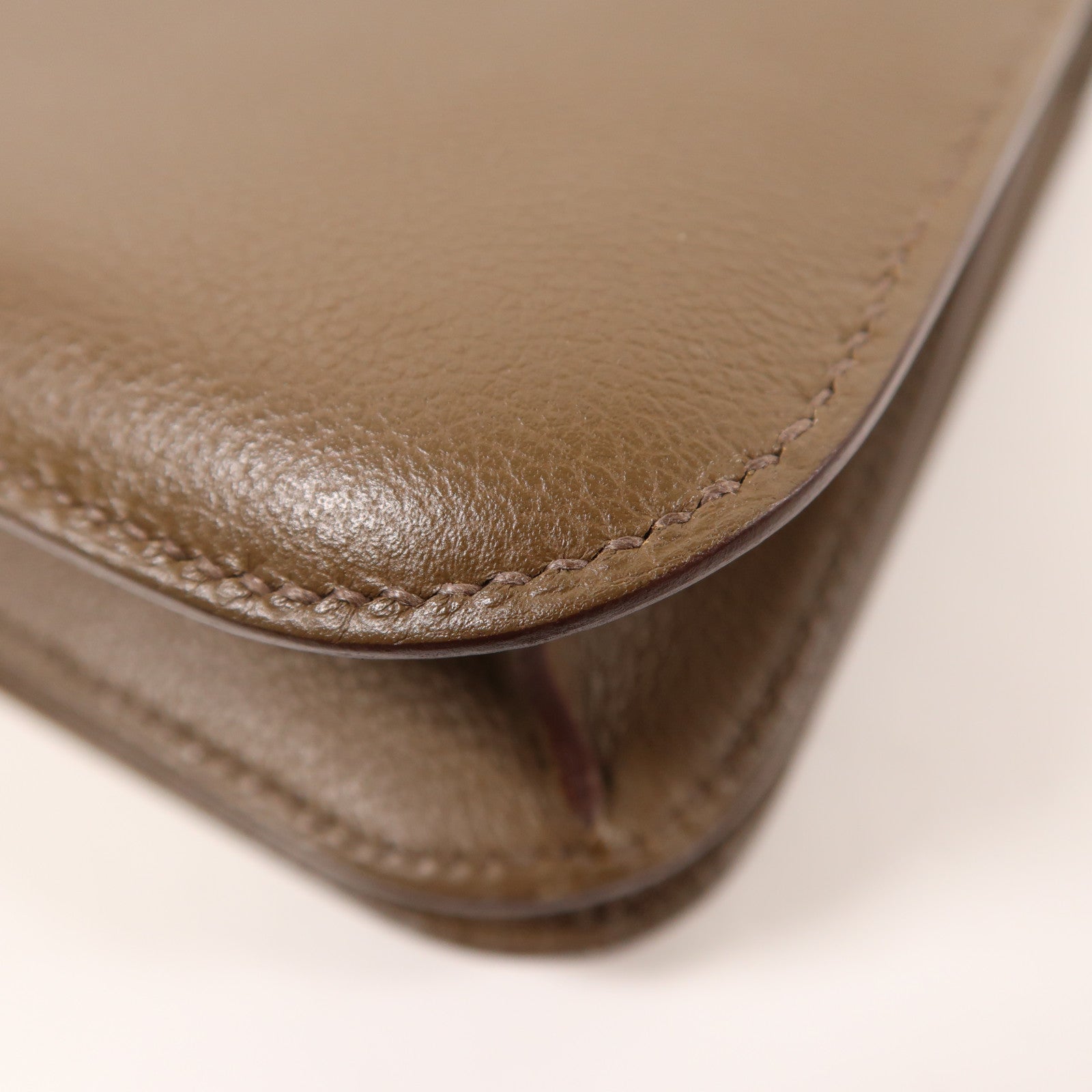 HERMES Evercolor皮革Constance 24金扣肩背袋Toundra