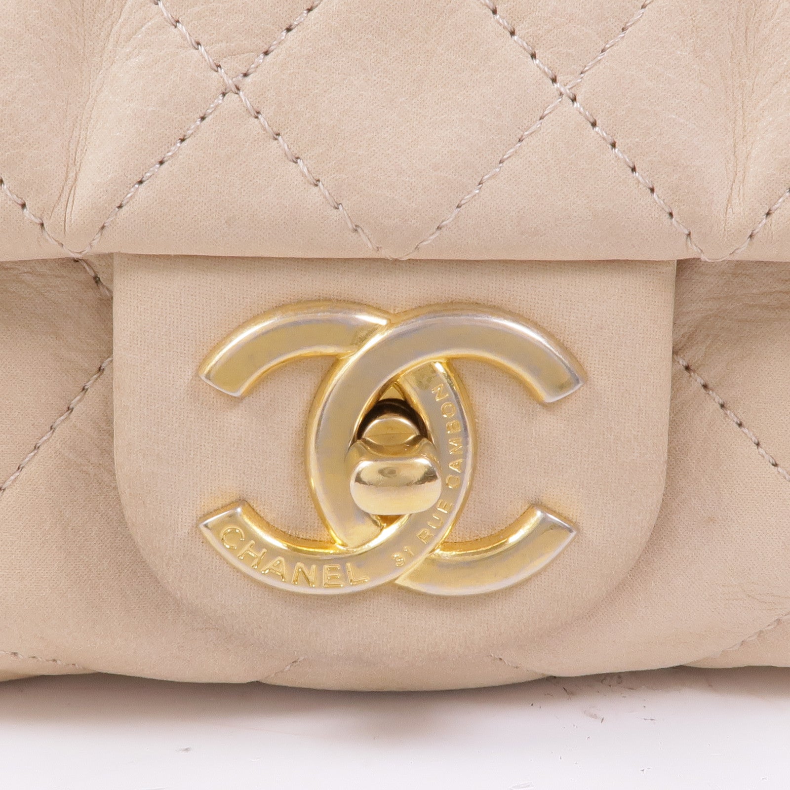 CHANEL 牛皮皮革Flap Bag金扣鏈帶肩背袋
