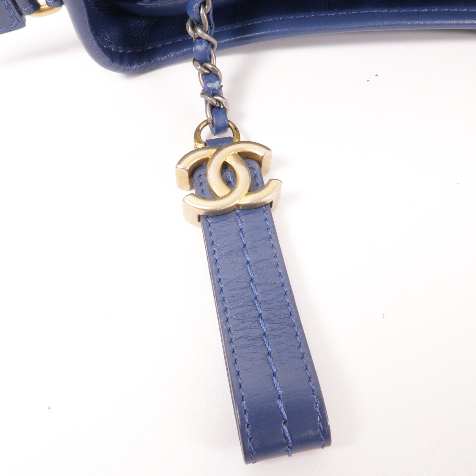 CHANEL 【激減優惠】牛皮皮革Gabrielle small鏈帶肩背袋