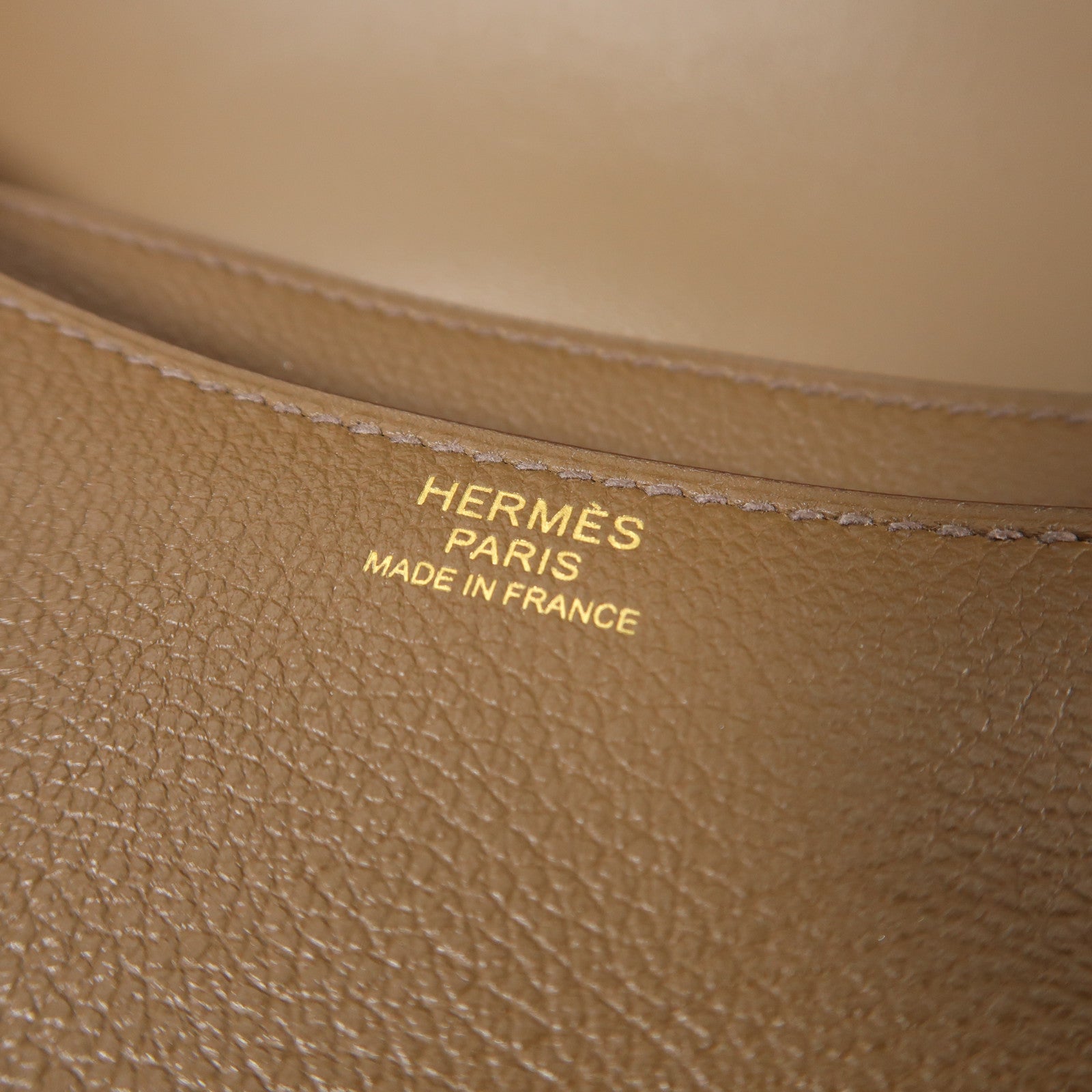 HERMES Evercolor皮革Constance 24金扣肩背袋Toundra