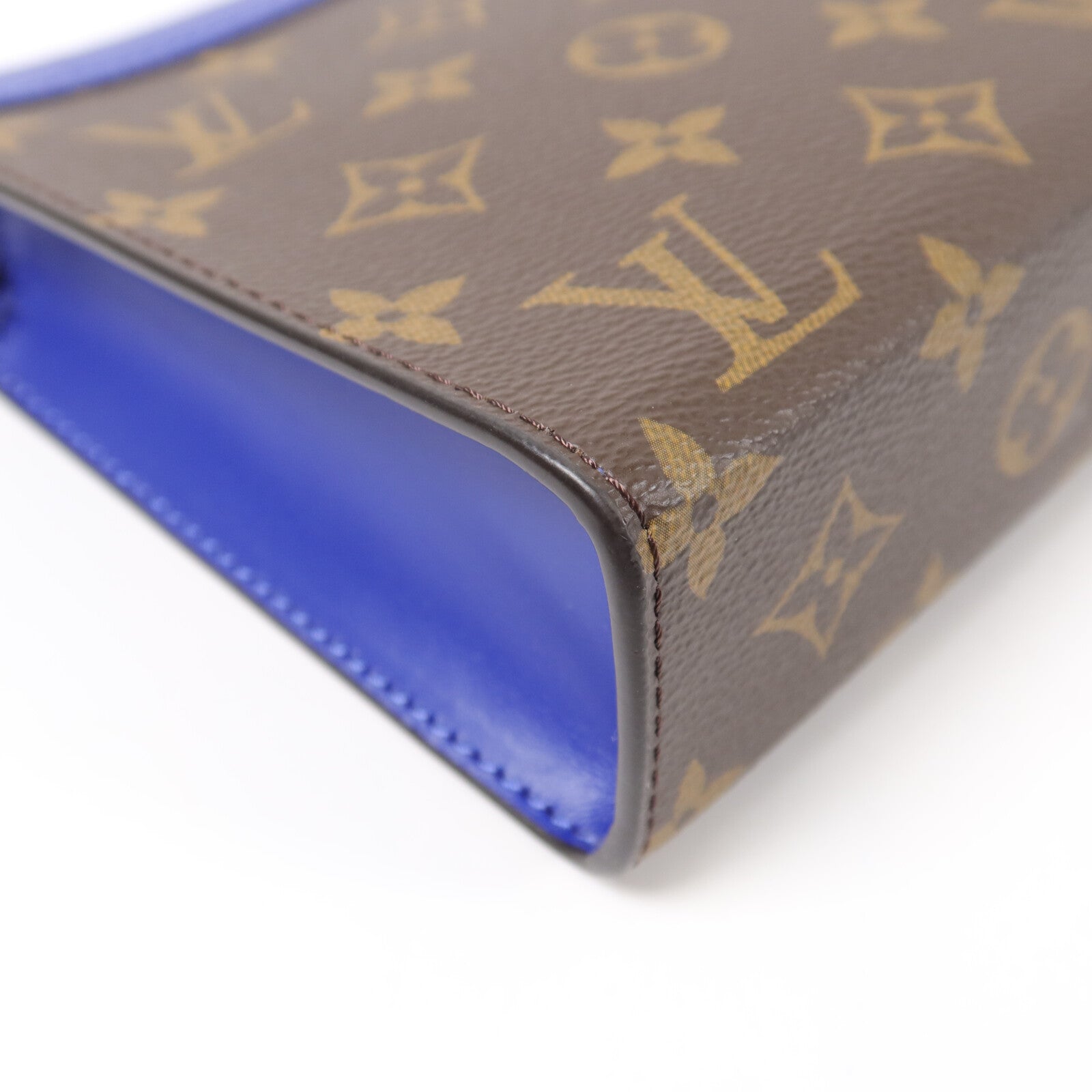 LOUIS VUITTON Monogram Gaston Wearable Wallet肩背袋