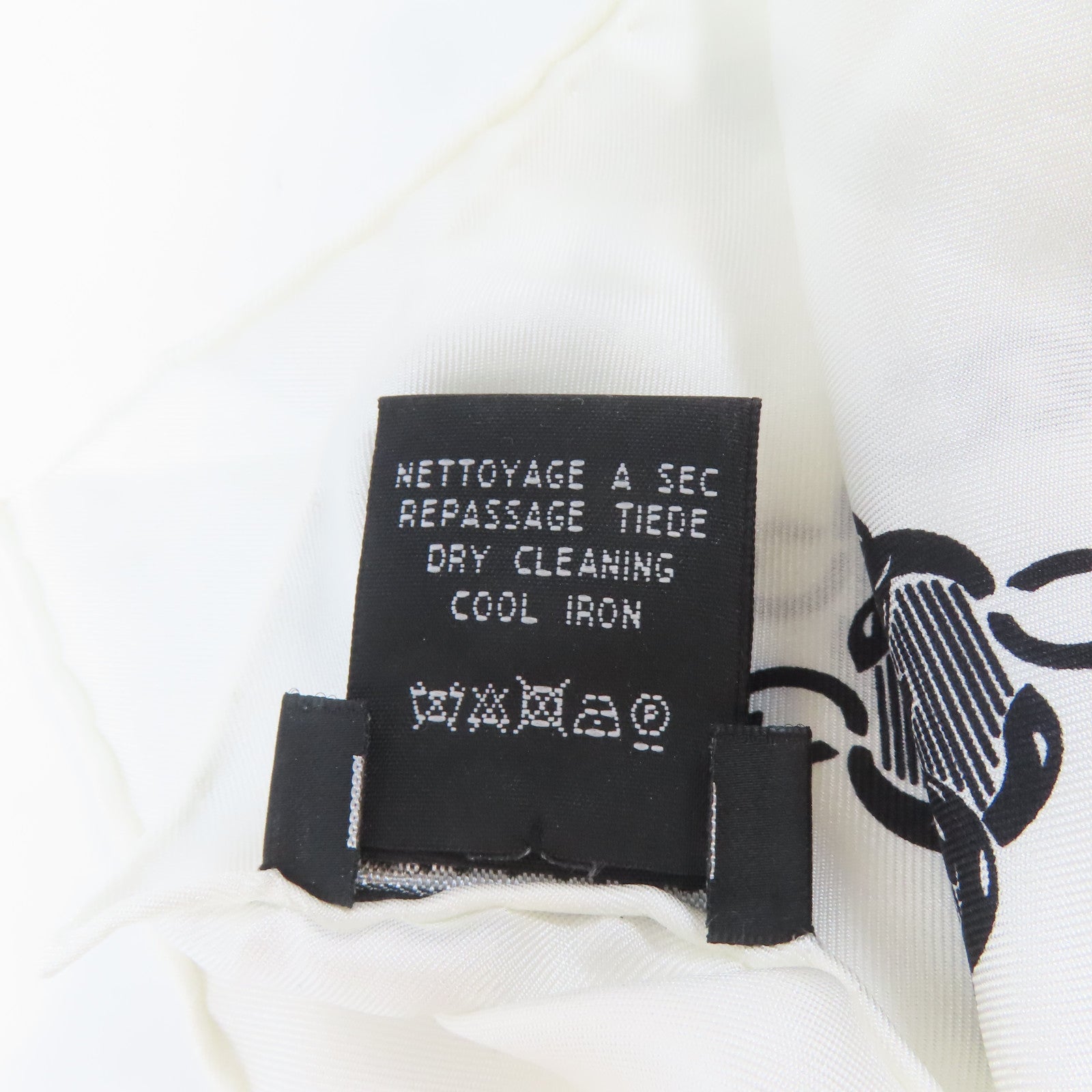 CHANEL 絲質Scarf絲巾白色/黑色