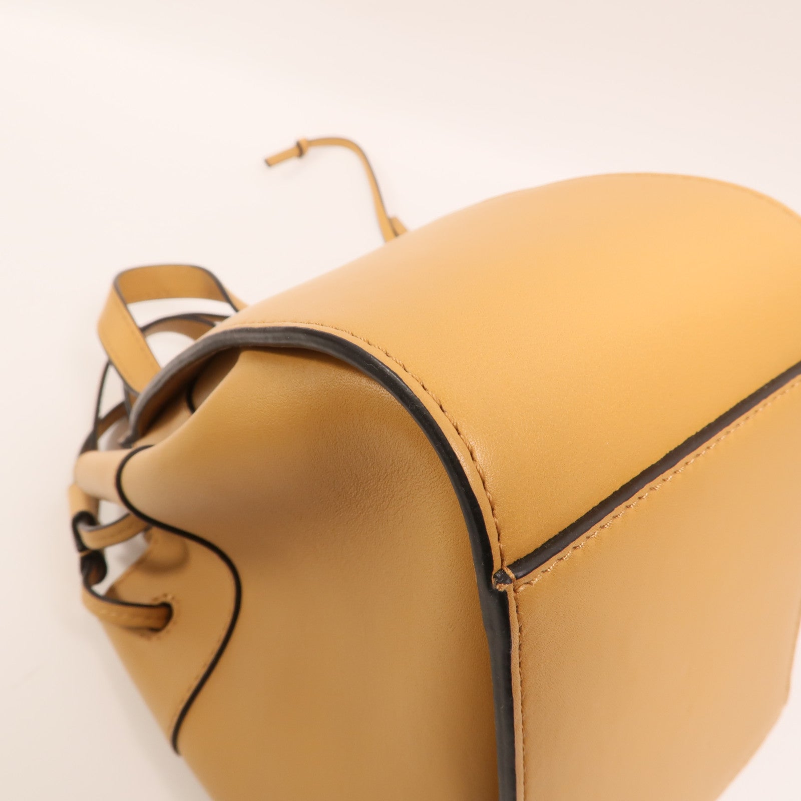 LOEWE 牛皮皮革Mini Hammock金扣手挽肩背兩用袋