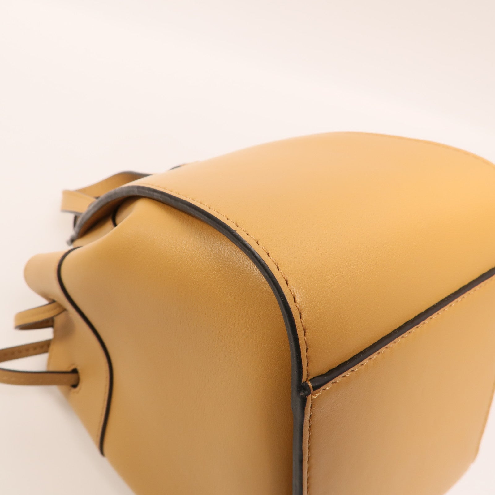LOEWE 牛皮皮革Mini Hammock金扣手挽肩背兩用袋