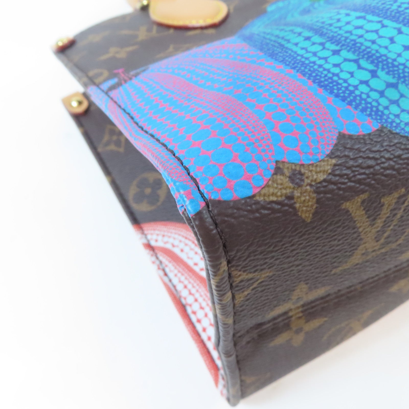 LOUIS VUITTON Monogram LV X YK On The Go PM金扣手挽肩背兩用袋啡色