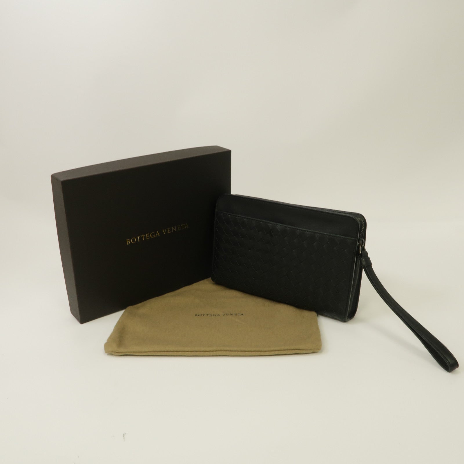 BOTTEGA VENETA 織紋皮革Clutch Bag銀扣手拿包黑色
