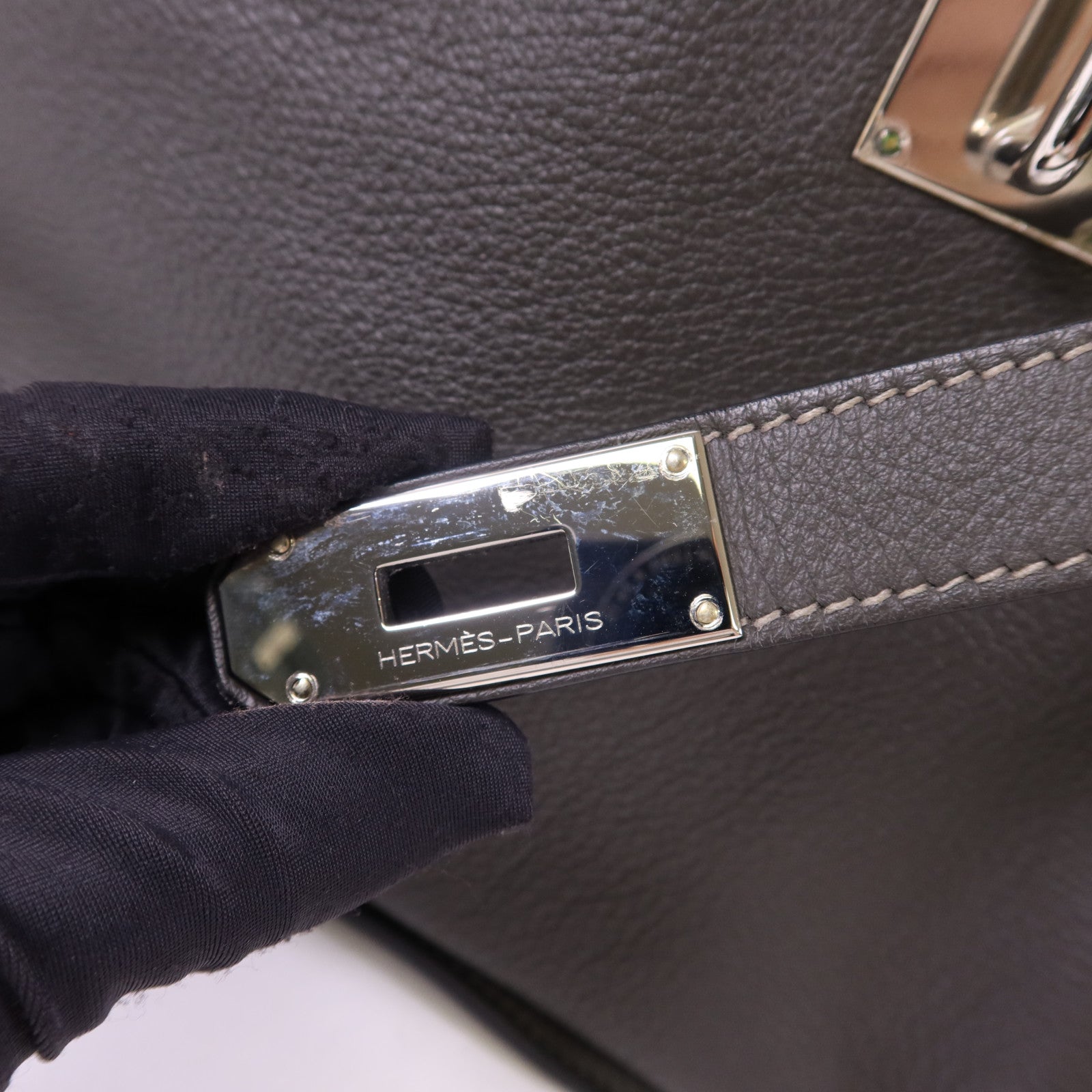 HERMES Clemence皮革Jypesiere 34銀扣肩背袋Etain