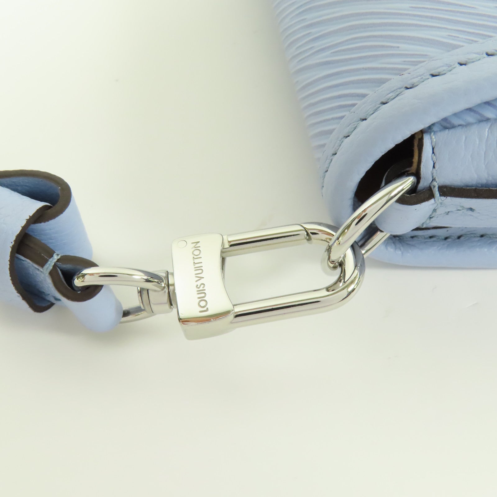 LOUIS VUITTON Epi Buci銀扣肩背袋