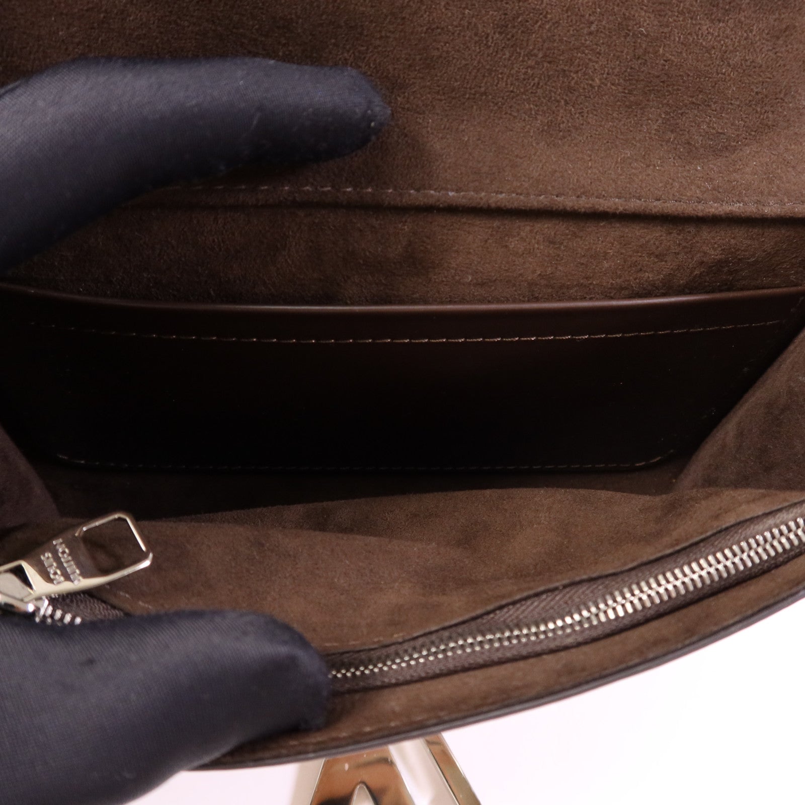 LOUIS VUITTON Epi Zebra Print Bag銀扣鏈帶肩背袋