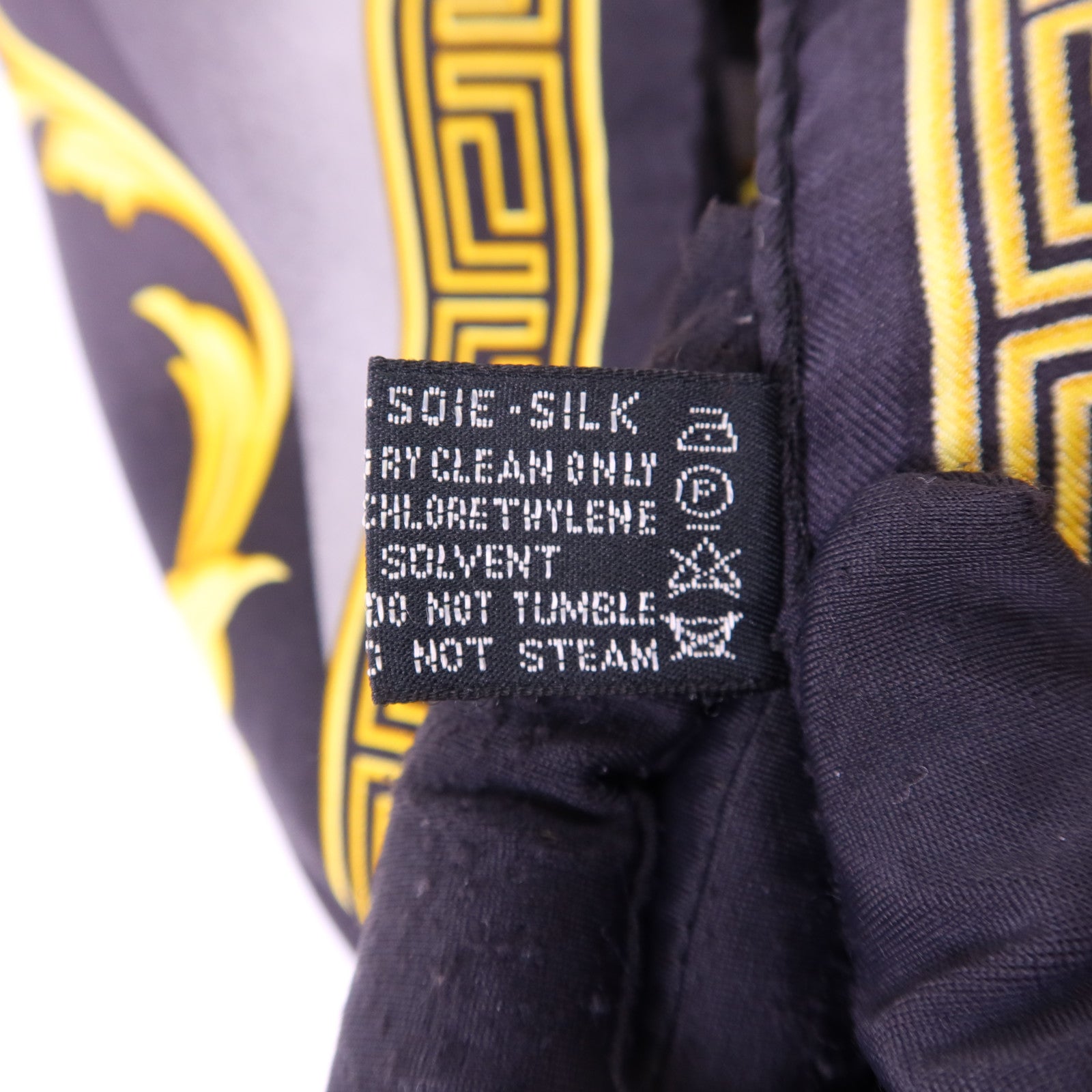 VERSACE 絲質Scarf絲巾