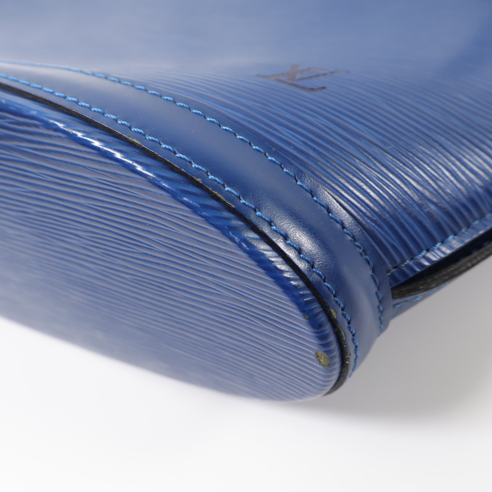 LOUIS VUITTON Epi Saint Jacques PM金扣肩背袋